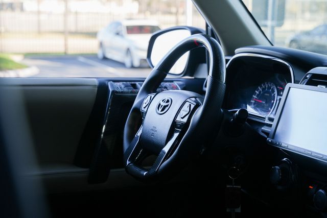 2015 Toyota 4Runner SR5 W/ UPGRADES / CLEAN CARFAX | Austin, TX | Rocky Mountain Truck Stop Austin