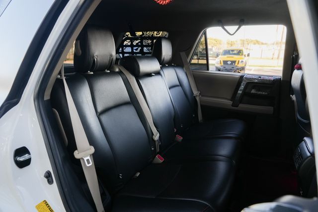 2015 Toyota 4Runner SR5 W/ UPGRADES / CLEAN CARFAX | Austin, TX | Rocky Mountain Truck Stop Austin 2015 Toyota 4Runner SR5 W/ UPGRADES / CLEAN CARFAX | Austin, TX | Rocky Mountain Truck Stop Austin