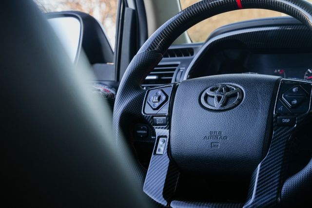 2015 Toyota 4Runner SR5 W/ UPGRADES / CLEAN CARFAX | Austin, TX | Rocky Mountain Truck Stop Austin