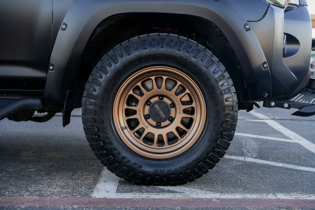 2015 Toyota 4Runner SR5 W/ UPGRADES / CLEAN CARFAX | Austin, TX | Rocky Mountain Truck Stop Austin 2015 Toyota 4Runner SR5 W/ UPGRADES / CLEAN CARFAX | Austin, TX | Rocky Mountain Truck Stop Austin