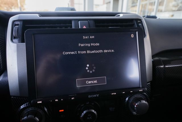 2015 Toyota 4Runner SR5 W/ UPGRADES / CLEAN CARFAX | Austin, TX | Rocky Mountain Truck Stop Austin