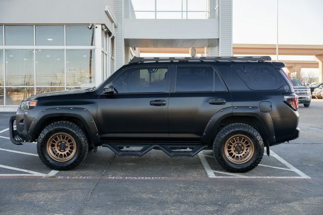 2015 Toyota 4Runner SR5 W/ UPGRADES / CLEAN CARFAX | Austin, TX | Rocky Mountain Truck Stop Austin 2015 Toyota 4Runner SR5 W/ UPGRADES / CLEAN CARFAX | Austin, TX | Rocky Mountain Truck Stop Austin