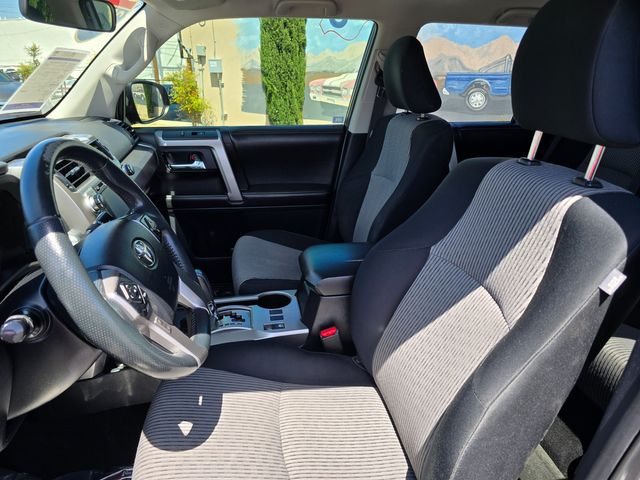 2015 Toyota 4Runner SR5 2015 Toyota 4Runner SR5