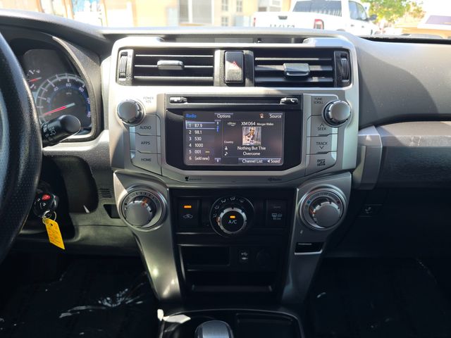 2015 Toyota 4Runner SR5 2015 Toyota 4Runner SR5