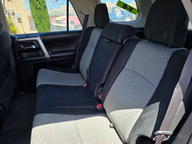 2015 Toyota 4Runner SR5 2015 Toyota 4Runner SR5