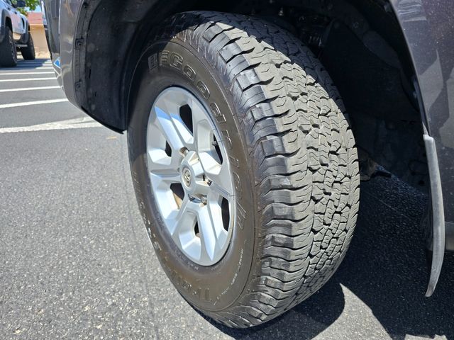 2015 Toyota 4Runner SR5 2015 Toyota 4Runner SR5