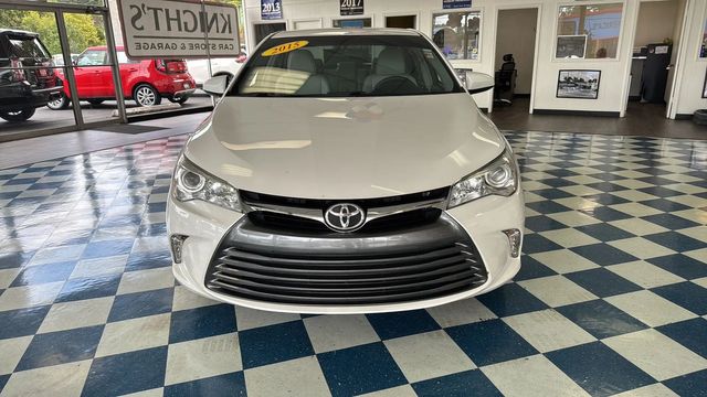 2015 Toyota Camry XLE Sedan 4D | Rome, GA | Knight's Car Store
