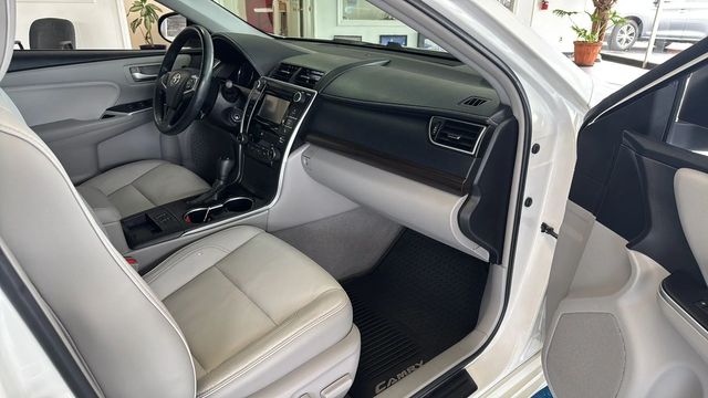 2015 Toyota Camry XLE Sedan 4D | Rome, GA | Knight's Car Store