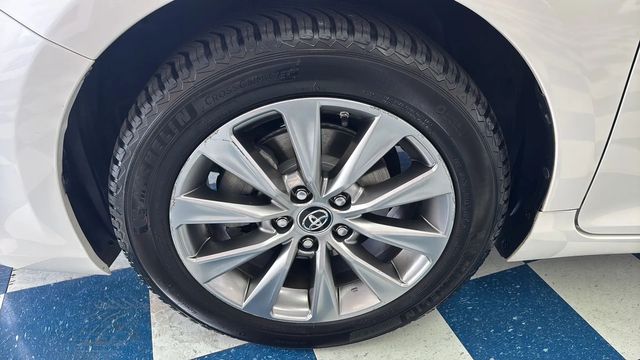 2015 Toyota Camry XLE Sedan 4D | Rome, GA | Knight's Car Store 2015 Toyota Camry XLE Sedan 4D | Rome, GA | Knight's Car Store