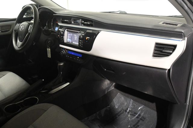 2015 Toyota Corolla LE | Branford, CT | Sound Auto Wholesalers