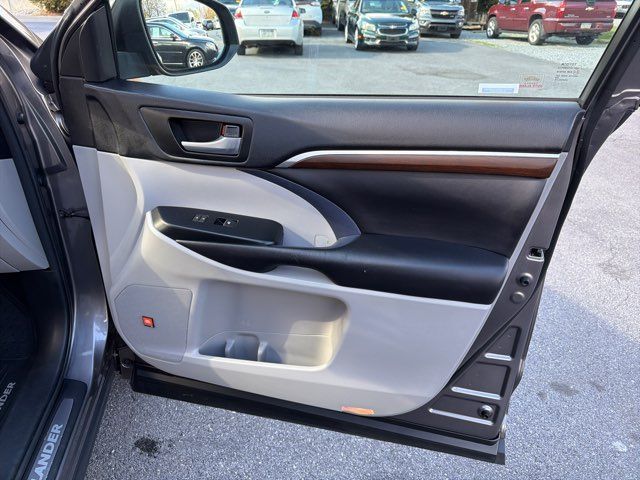 2015 Toyota Highlander Limited