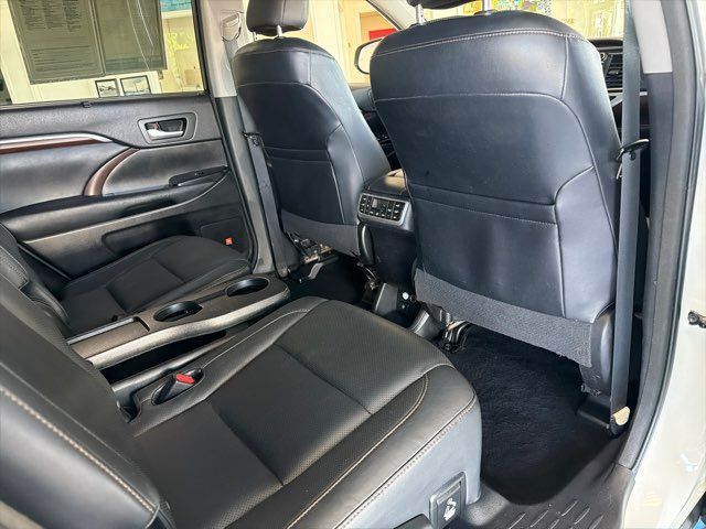 2015 Toyota Highlander Limited | Rome, GA | Knight's Car Store