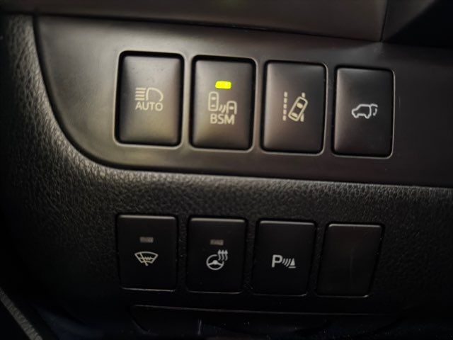 2015 Toyota Highlander Limited | Rome, GA | Knight's Car Store 2015 Toyota Highlander Limited | Rome, GA | Knight's Car Store