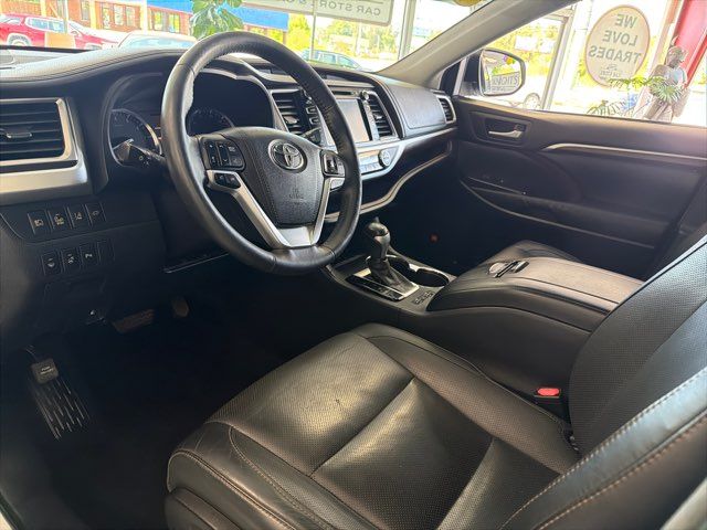 2015 Toyota Highlander Limited | Rome, GA | Knight's Car Store