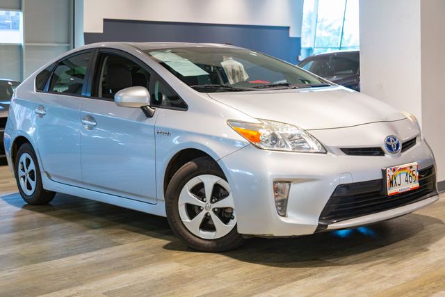 2015 Toyota Prius 2 hybrid | Honolulu, HI | Autosource Hawaii 