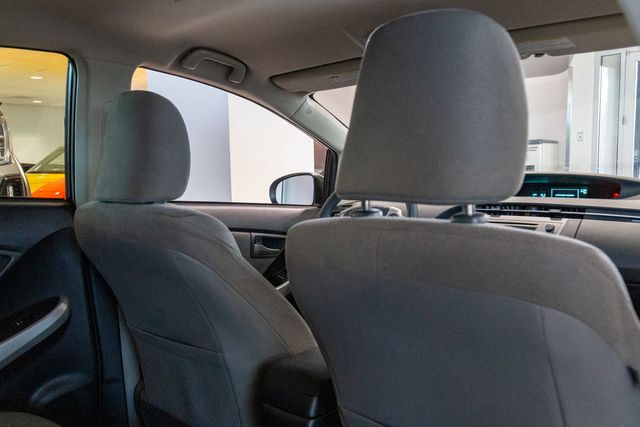 2015 Toyota Prius 2 hybrid