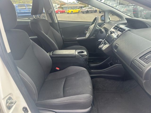 2015 Toyota Prius v Three | Ashland, OR | Ashland Motor Company 2015 Toyota Prius v Three | Ashland, OR | Ashland Motor Company