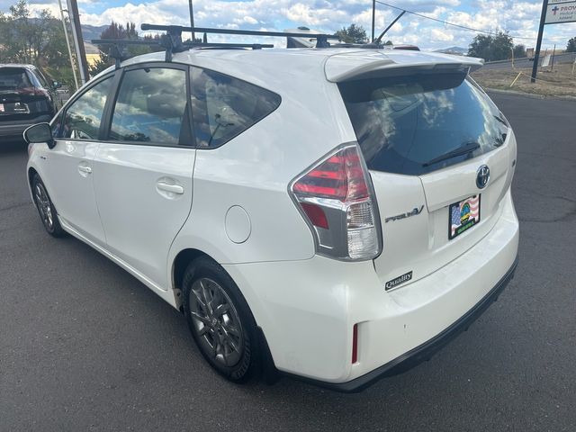 2015 Toyota Prius v Three | Ashland, OR | Ashland Motor Company 2015 Toyota Prius v Three | Ashland, OR | Ashland Motor Company