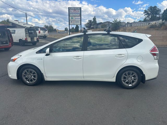 2015 Toyota Prius v Three | Ashland, OR | Ashland Motor Company 2015 Toyota Prius v Three | Ashland, OR | Ashland Motor Company