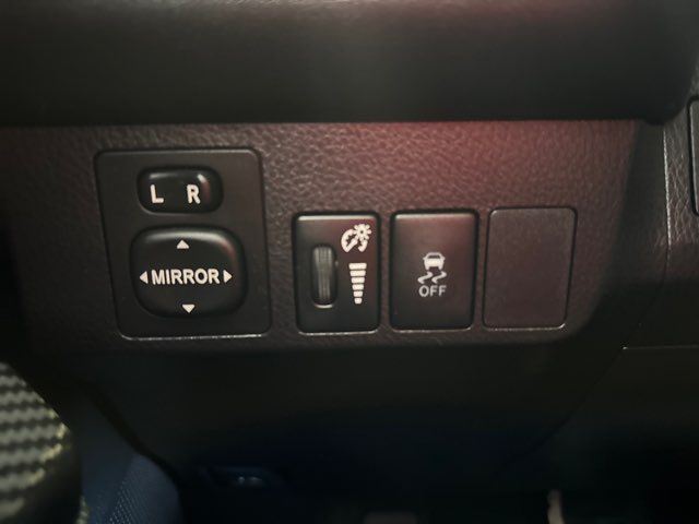 2015 Toyota RAV4 XLE | Rome, GA | Knight's Car Store 2015 Toyota RAV4 XLE | Rome, GA | Knight's Car Store