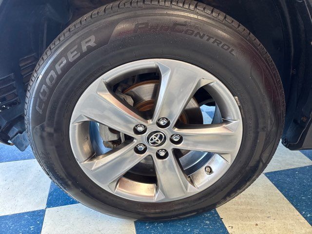 2015 Toyota RAV4 XLE | Rome, GA | Knight's Car Store 2015 Toyota RAV4 XLE | Rome, GA | Knight's Car Store