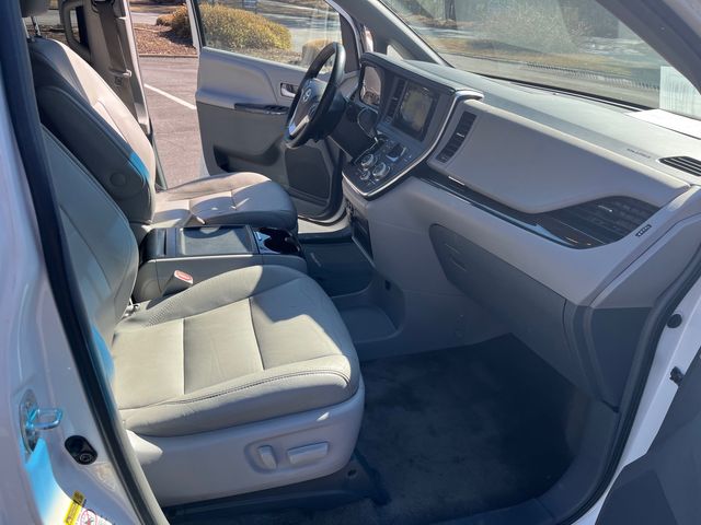 2015 Toyota Sienna XLE Premium 8-Passenger | Atlanta, Georgia | Anything Automotive