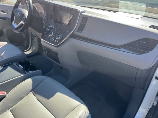 2015 Toyota Sienna XLE Premium 8-Passenger | Atlanta, Georgia | Anything Automotive 2015 Toyota Sienna XLE Premium 8-Passenger | Atlanta, Georgia | Anything Automotive