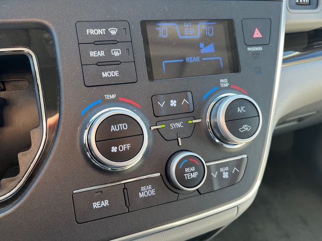 2015 Toyota Sienna XLE Premium 8-Passenger | Atlanta, Georgia | Anything Automotive 2015 Toyota Sienna XLE Premium 8-Passenger | Atlanta, Georgia | Anything Automotive