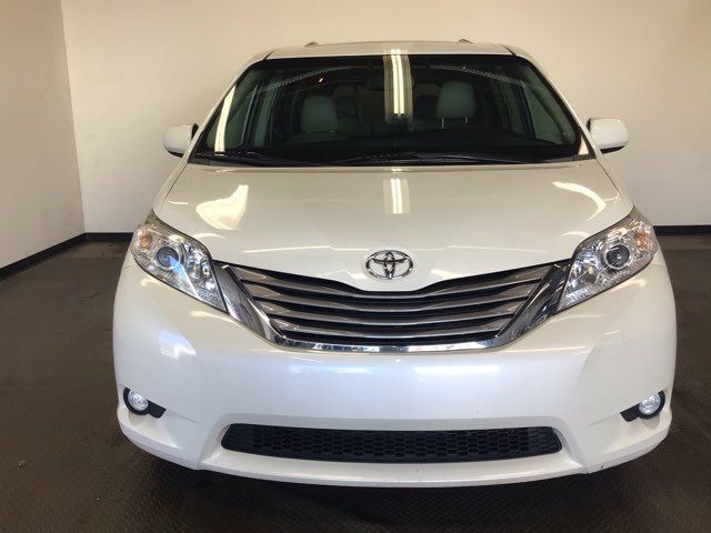 2015 Toyota Sienna XLE 8-Passenger