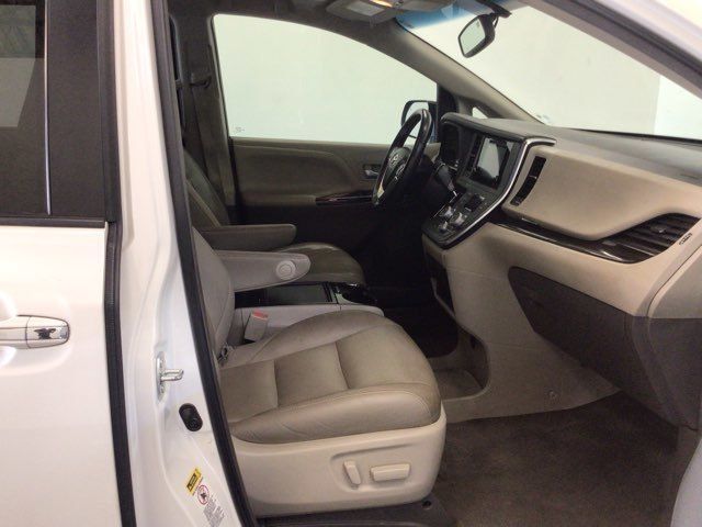 2015 Toyota Sienna XLE 8-Passenger