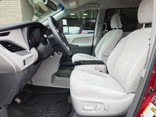 2015 Toyota Sienna LE 8-Passenger | Ellisville, MO | AutoPort