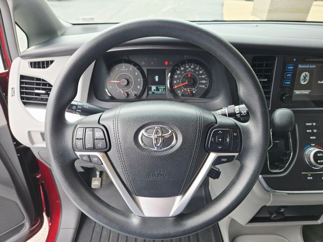 2015 Toyota Sienna LE 8-Passenger | Ellisville, MO | AutoPort 2015 Toyota Sienna LE 8-Passenger | Ellisville, MO | AutoPort