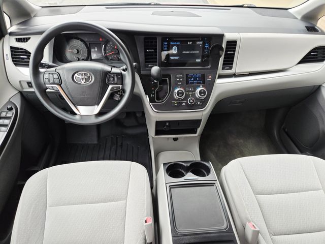 2015 Toyota Sienna LE 8-Passenger | Ellisville, MO | AutoPort