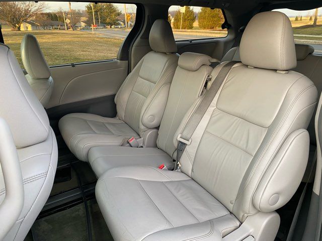 2015 Toyota Sienna XLE Premium 8-Passenger | Ephrata, PA | Pine Tree Motors