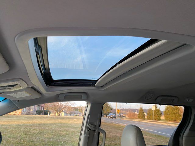 2015 Toyota Sienna XLE Premium 8-Passenger | Ephrata, PA | Pine Tree Motors