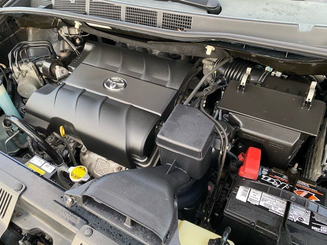 2015 Toyota Sienna XLE Premium 8-Passenger | Ephrata, PA | Pine Tree Motors 2015 Toyota Sienna XLE Premium 8-Passenger | Ephrata, PA | Pine Tree Motors