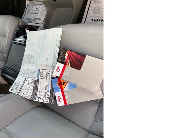 2015 Toyota Sienna XLE Premium 8-Passenger | Ephrata, PA | Pine Tree Motors