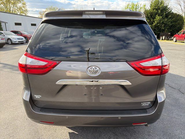 2015 Toyota Sienna XLE Premium 7-Passenger