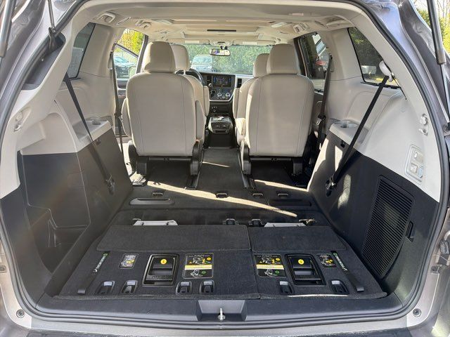 2015 Toyota Sienna XLE Premium 7-Passenger