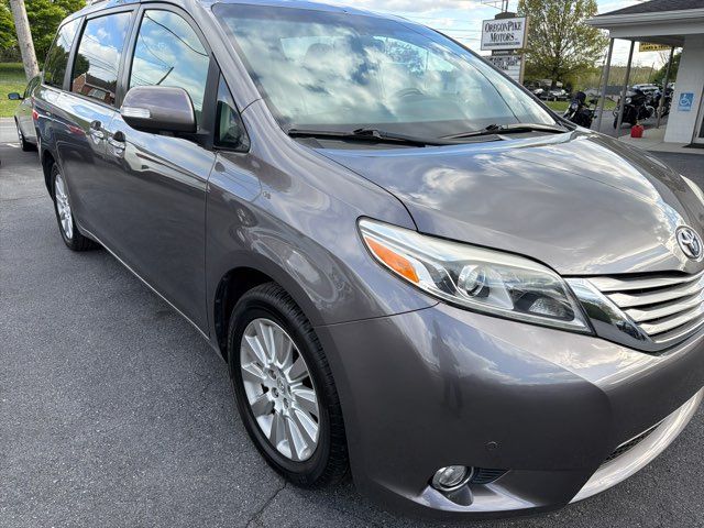 2015 Toyota Sienna XLE Premium 7-Passenger