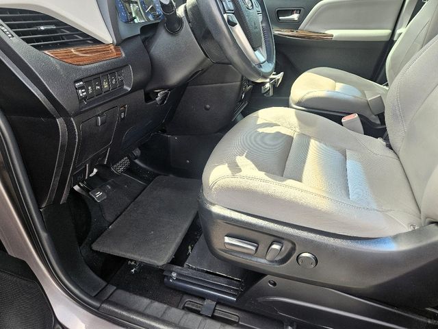 2015 Toyota Sienna Limited Wheelchair Van Handicap Ramp Van
