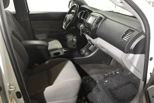 2015 Toyota Tacoma . | Branford, CT | Sound Auto Wholesalers