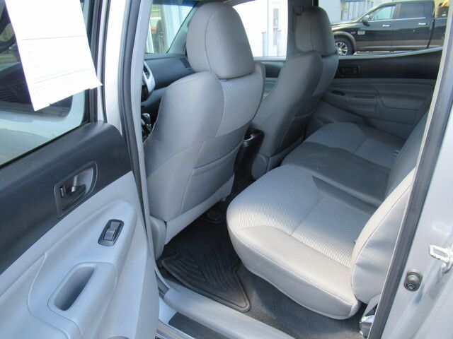 2015 Toyota Tacoma 4WD Double Cab V6 AT