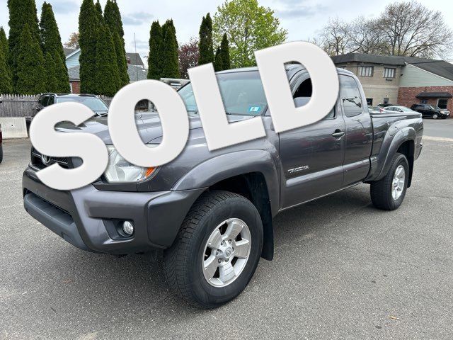 2015 Toyota Tacoma V6 | West Springfield , MA | Baron Auto Sales in West Springfield, MA 01089