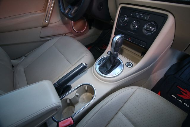 2015 Volkswagen Beetle Convertible R-Line PZEV | San Antonio, TX | R&amp;L Certified Auto Group