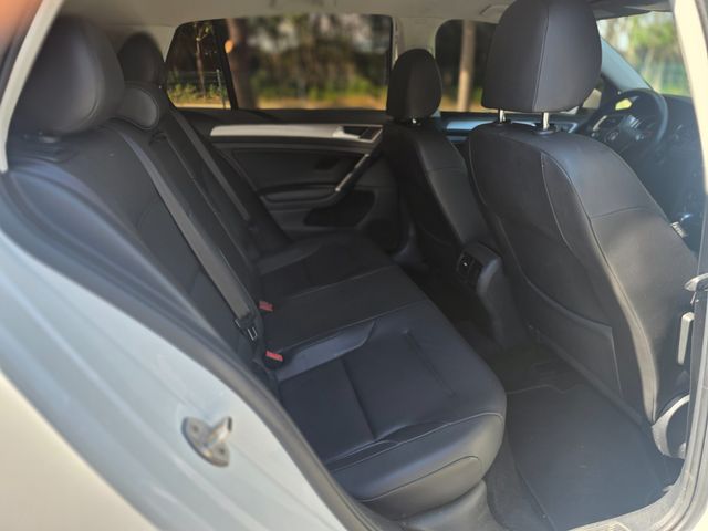 2015 Volkswagen e-Golf SEL Premium 2015 Volkswagen e-Golf SEL Premium