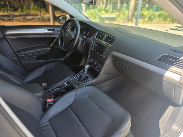 2015 Volkswagen e-Golf SEL Premium | Reseda, CA | Angeles Auto Alliance