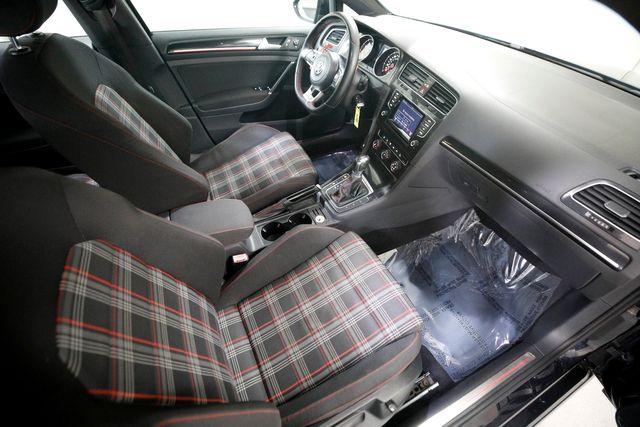 2015 Volkswagen Golf GTI S | Burbank, California | MDK International 2015 Volkswagen Golf GTI S | Burbank, California | MDK International