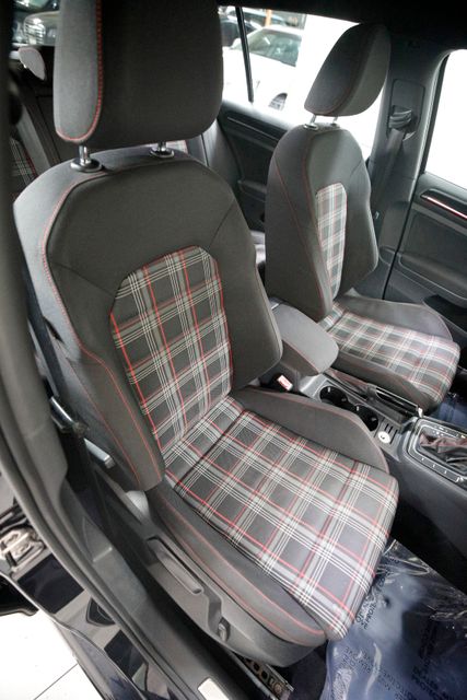 2015 Volkswagen Golf GTI S | Burbank, California | MDK International 2015 Volkswagen Golf GTI S | Burbank, California | MDK International