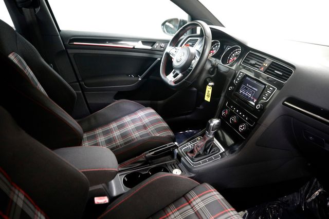 2015 Volkswagen Golf GTI S | Burbank, California | MDK International 2015 Volkswagen Golf GTI S | Burbank, California | MDK International